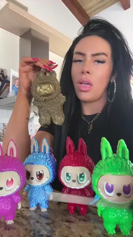 #labubu #goldlabubu #pinkdiamondlabubu #rubylabubu #emeraldlabubu #diamondlabubu 