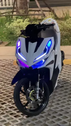 🤍 #vario125 #vario150 #xuhuong #click125i #click150i #xuhuongtiktok2025 #scooter #southvietnamscooterteam🇻🇳 #xuhuongtiktok #xh 