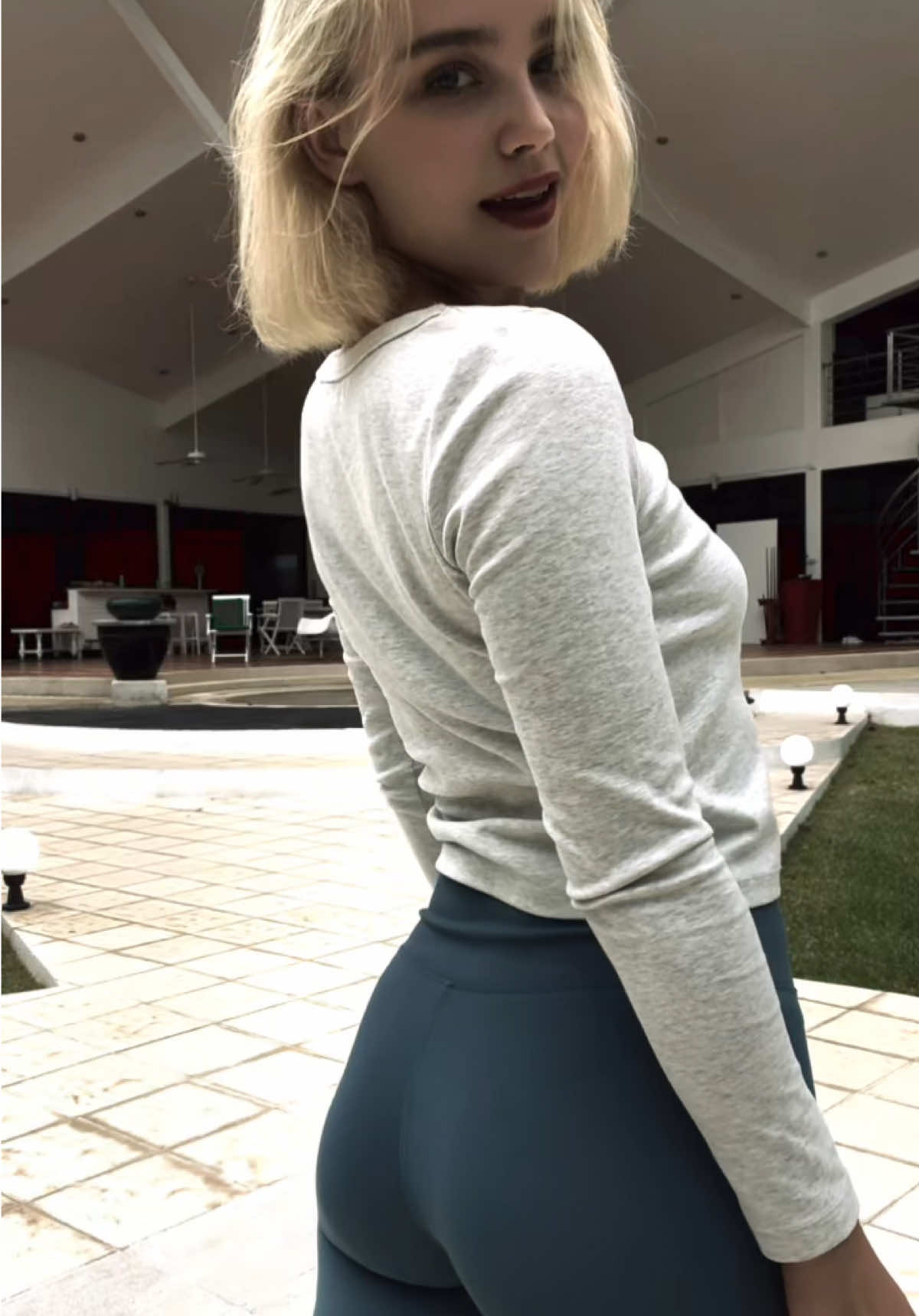 I like this outfit, do you?😍 #usa #fyp #blondehair 