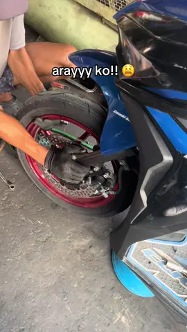 ginanon mo lang si saber 🥴 #bomx #hondaclick #click125i #caliper #fy #motorcycle #moto #trend #yo #batangueña #batangas 