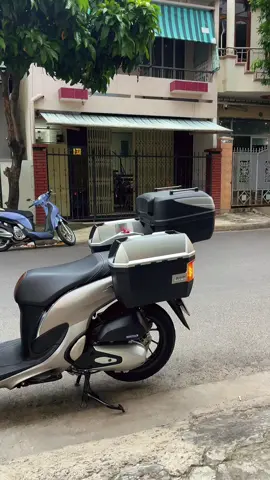 Honda SH Mode gắn bộ 3 thùng Givi tại Nhà Phượt👏#xuhuong #xuhuongtiktok #nhaphuot #khachnhaphuot #givi #thungxemay #thunggivinhatrang #thungxemaygivi