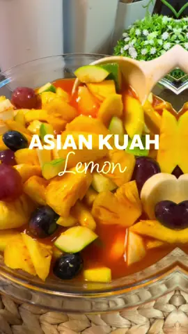 ASINAN KUAH LEMON Dapur Istri by Hikmahtika 100 gr cabai merah besar 100 gr cabai merah keriting 1 Liter air 200 gr gula pasir 2 sdt garam 2 buah lemon Secukupnya buah buahan Tips penting supaya kuahnya kental dan pekat!! - Gunakan cabai merah besar dan keriting - Rebus cabai terlebih dahulu sampai matang - Haluskan cabai sampai benar-benar halus - Perhatikan takaran sesuai resep #asinanbuahsegar #asinankuahlemon #resepasinan #masakseharihari #resep #food #asinanbetawi #asinanbogor #dapuristribyhikmahtika #masakancepat  #resep #fyp #fypシ゚viral #fypyoutube #fypppppppppppppppppppppppppppppppppppppppppppppppppppppppppppppppppppppp 