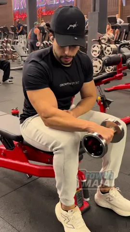 Treino completo de antebraço só utilizando halteres #academia #treino #dieta 