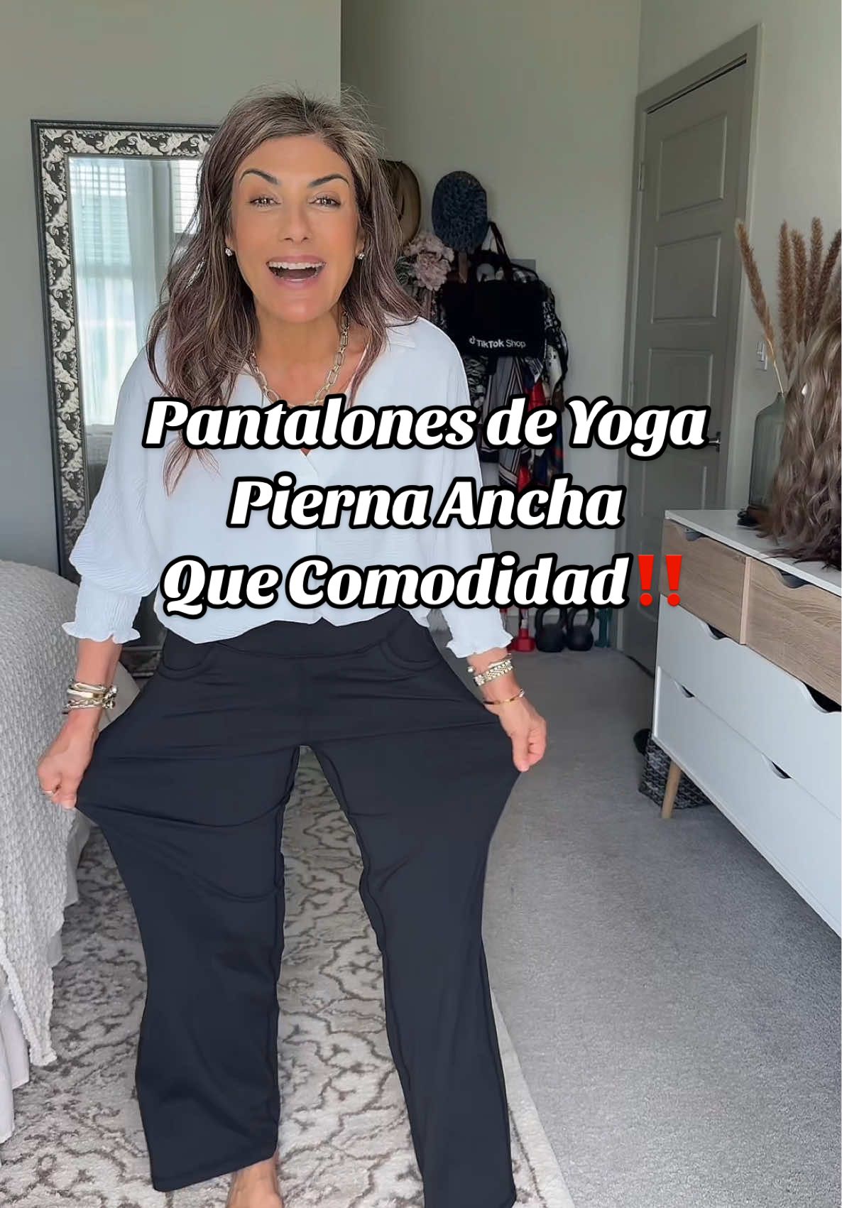 No puedo recomendar más estos pantalones de Yoga @ESOFT #yoga #yogapants #widelegpants #loungewear #fashionover50 #yogaoutfit #yogagirl #SummerFashion #dealsforyoudays #tiktokshopmademebuyit  #tiktokshopcreatorpicks 