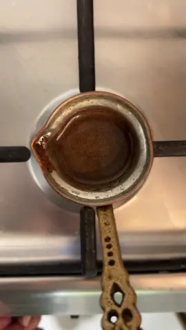 #امال_ماهر_🎷🎵💟 #قهوتي☕مزاجي☕ #الورده_الحمراء🌹💖 #قهوتي_farah_al_hyaat🧡 #تعمل_ايه_كلمة_ياريتنا 