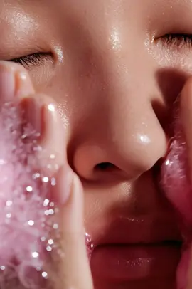 AI Skincare ASMR #contentcreator #sandralovisco #aiexpert #promptengineer #asmrsounds 