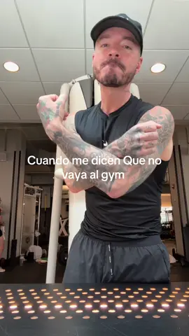 Que me lo sostenga 😂😂😂