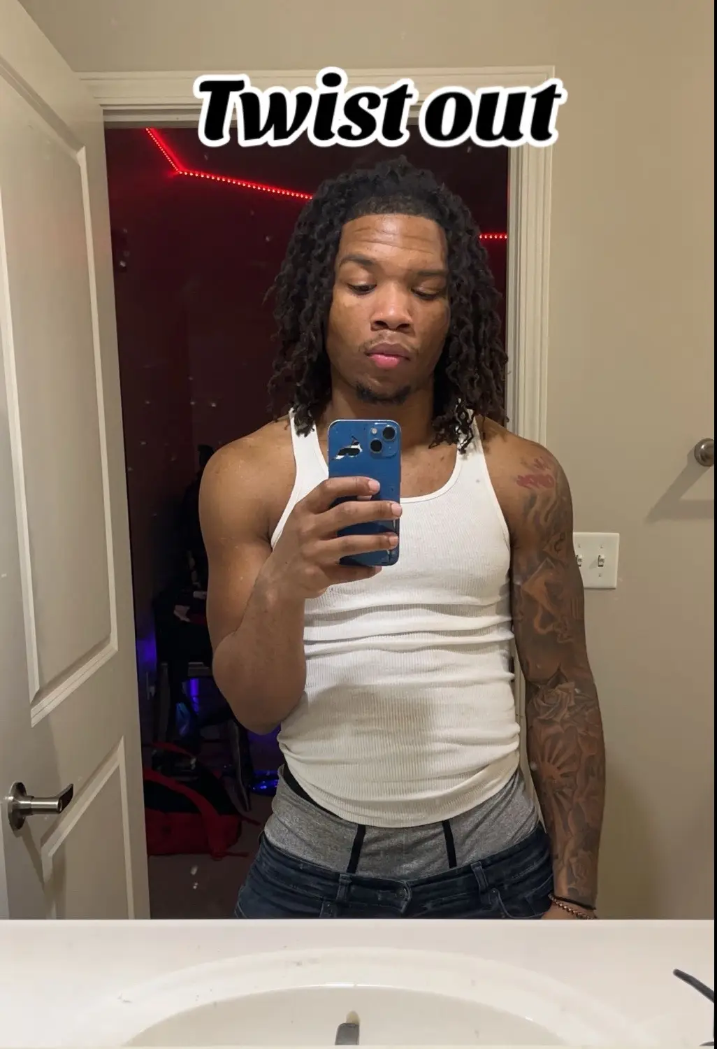 I just be trying anything fr but scared to do to many new styles😂 #dreads #fyp #dreadhead 