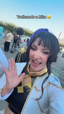 No lo pude evitar XD @Midori #kpopdemonhunters #huntrix #cosplay #team #comiccon #sony #netflix #kpopdemonhunters #zoey #rumi #mira #huntrixcosplay #kpopdemonhunterscosplay #humor #kpop #chile 