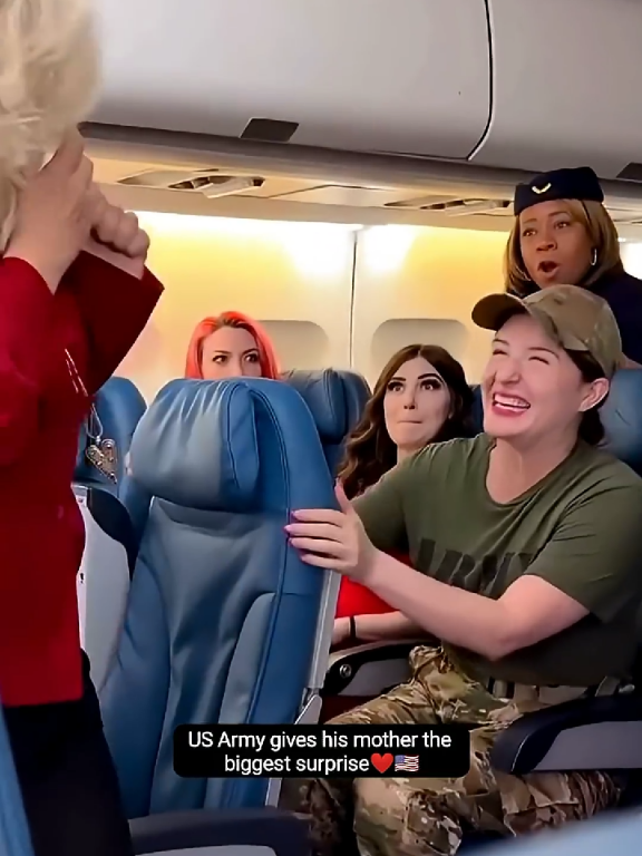 US Army gives his mother the biggest surprise❤️🇺🇸#military #Love #respect #army #shorts 