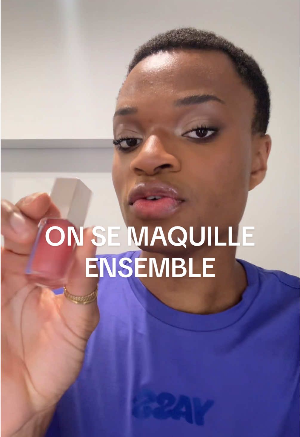On se maquille ensemble pour aller en soirée 🥂🪩⭐️( plan de dernière minute) #grwm #grwmmakeup #dsgrwm 