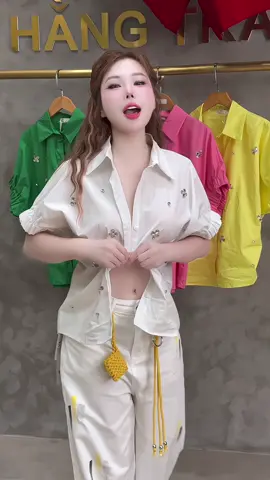 Mê #xuhuong #hangtranyenbai #vest #fashion 