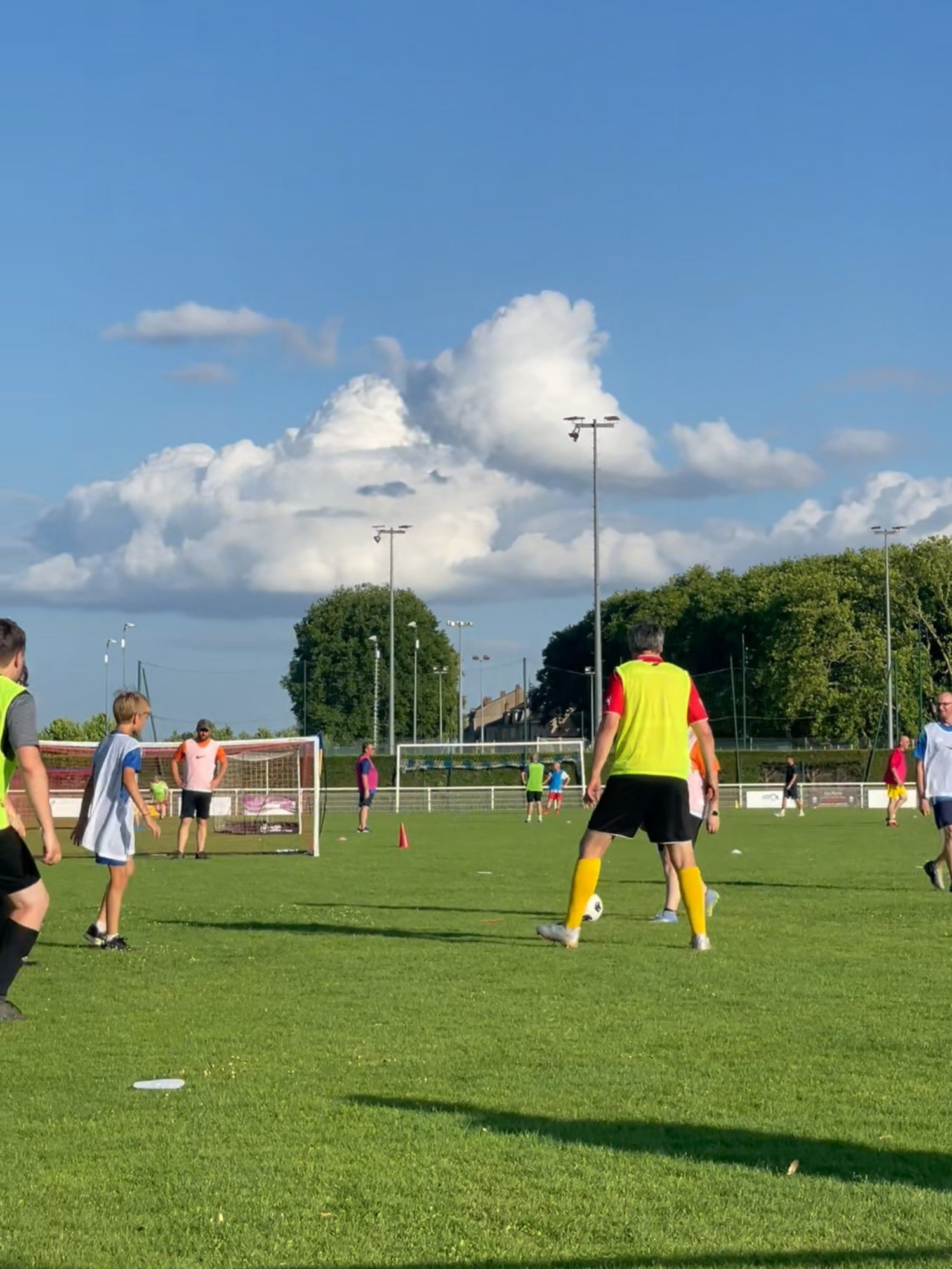 On a testé le foot en marchant (c'est à dire sans courir) ! #Soccer #foot