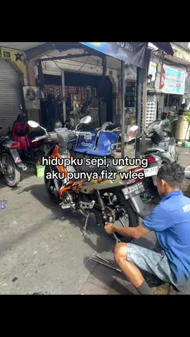 #fizr #twostroke #fyp 