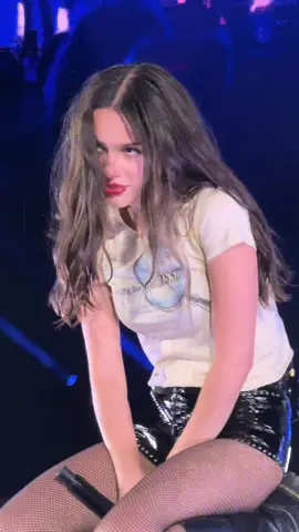 she's unreal wow @Olivia Rodrigo @livies hq ❤️ #oliviarodrigo #rockwerchter #RW25 #festival #livies #oliviarodrigoconcert #brutal #live 