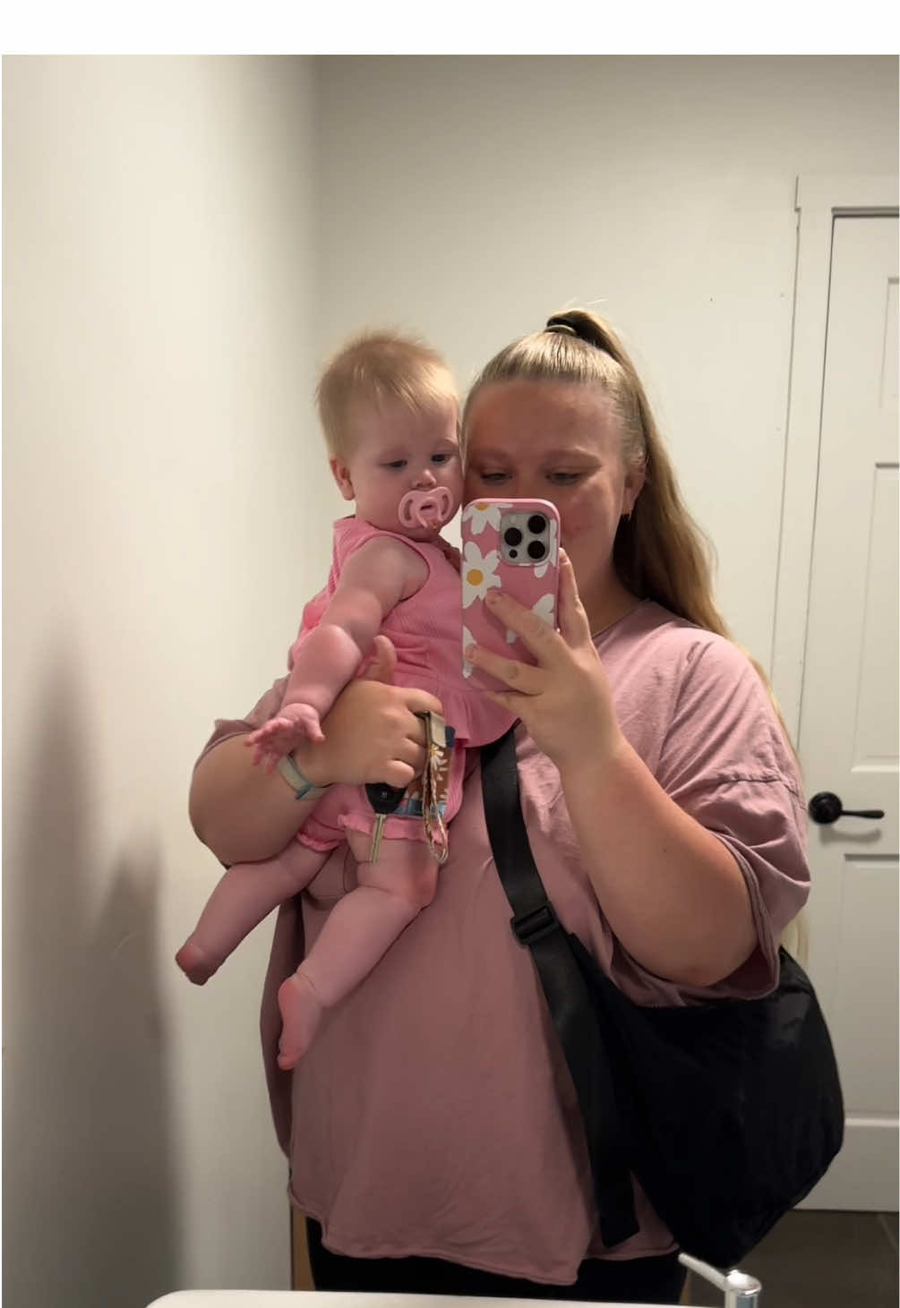Only $3 spent!! What a steal  . . . #thrifting #thriftingfinds #thriftstore #preloved #prelovedspanishfork #loganandmikayla #mikaylaminer #8monthsold #thriftedbabyclothes #babyclothes #utah #utahcounty #sahm #savingmoney #savingmoneyasamom #mom #firsttimemom 