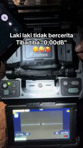 kita kasih yg terbaik buat customer😋  #fyp #foryoupage #masukberanda #tukangwifi #teknisiwifi #myrepublic #wifiterbaik #wifi #jointer #splicing #fiberoptics #fiberoptic #fiberopticcablecore 