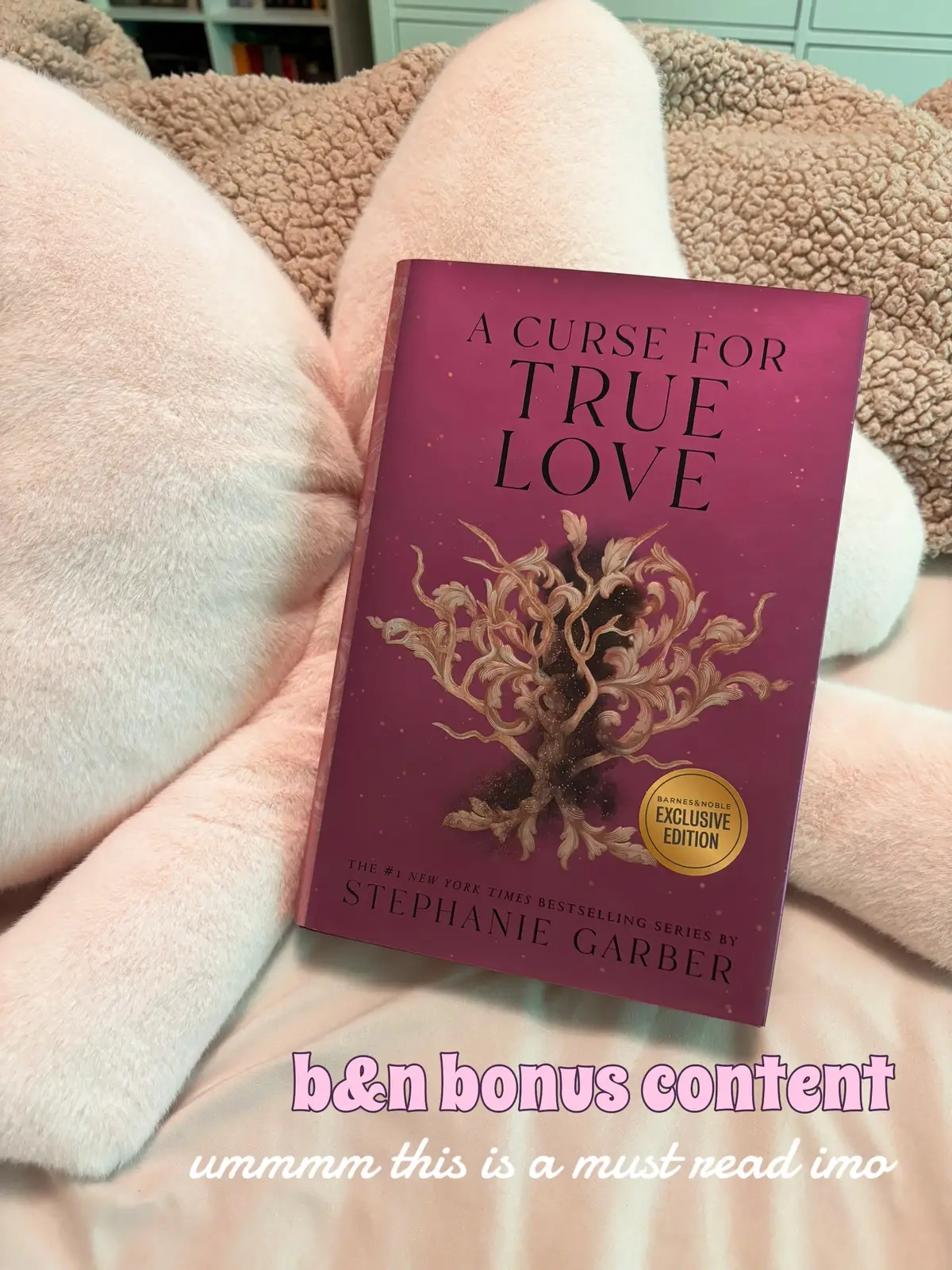 sooooo…. i absolutely adore this. i posted the ouabh and tbona earlier if you want to see those bonus contents as well! #acftl #acursefortruelove #ouabh #onceuponabrokenheart #stephaniegarber 