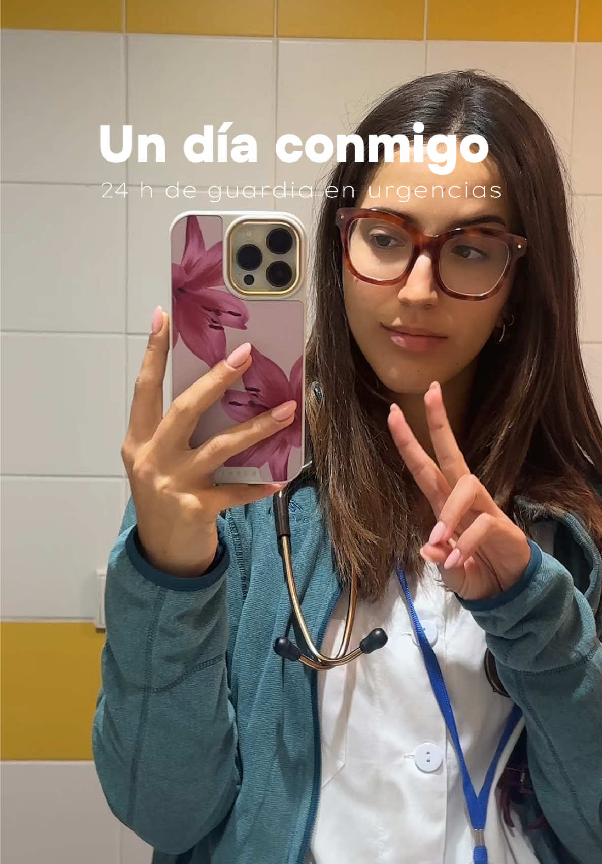 Hoy me acompañan en mi primera guardia de Urgencias!!! 💓🏥⚕️🩻 sobrevivimos que no es poco jajajaja me toca todo este primer año aquí así que me tendré que ir acostumbrando #medico #medicina #hospital #estudiantedemedicina #parati #undiaconmigo #estudiante #grancanaria 