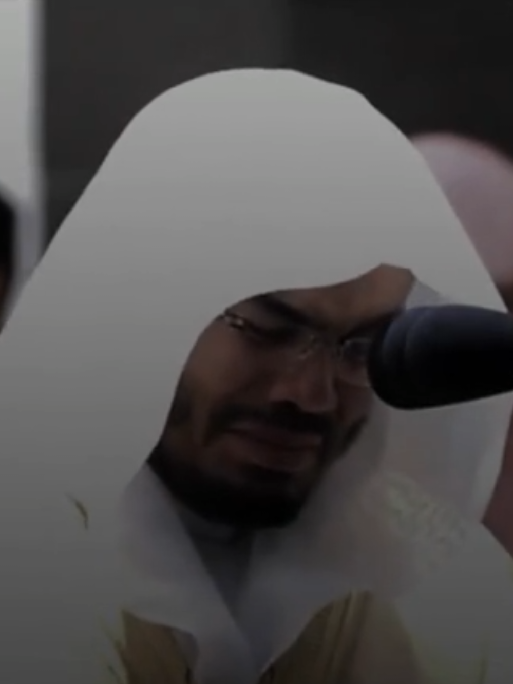 😔💔. إِنَّمَا الْمُؤْمِنُونَ الَّذِينَ إِذَا ذُكِرَ اللَّهُ وَجِلَتْ قُلُوبُهُمْ               قناتي تلجرام في البايو 🤍.                                    #ياسر_الدوسري #تلاوة_خاشعة #قران #quran @مختصر🤍 