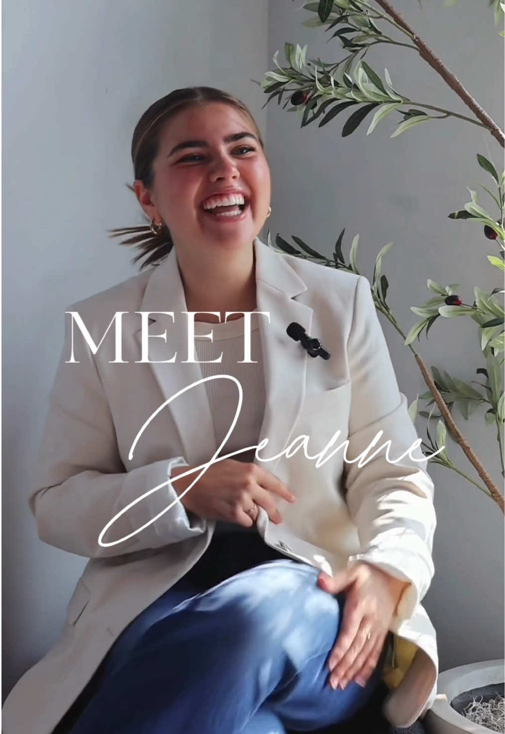 ✨Meet the Tryst staff✨ Jeanne is Miss all things social media at Tryst!📱✨🕶️ #meetthestaff #socilamediamanager #trystboutique #happymonday #fypage #trend #interview #funfacts #yxe #yxesmallbusiness