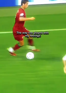 She is prime Ronaldo🇵🇹✨. #ronaldo #skills #footballedit #fyp #videoviral#goat🐐 #mentality #footballtiktok#cr7cristianoronaldo #cristianoronaldo7 #baller #capcut_edit 