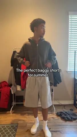 #lucidblanks #summershorts #jorts #sweatshorts #baggyshorts #shorts #blankshorts #menshorts #fashion #fashiontiktok #tiktokmademebuyit 