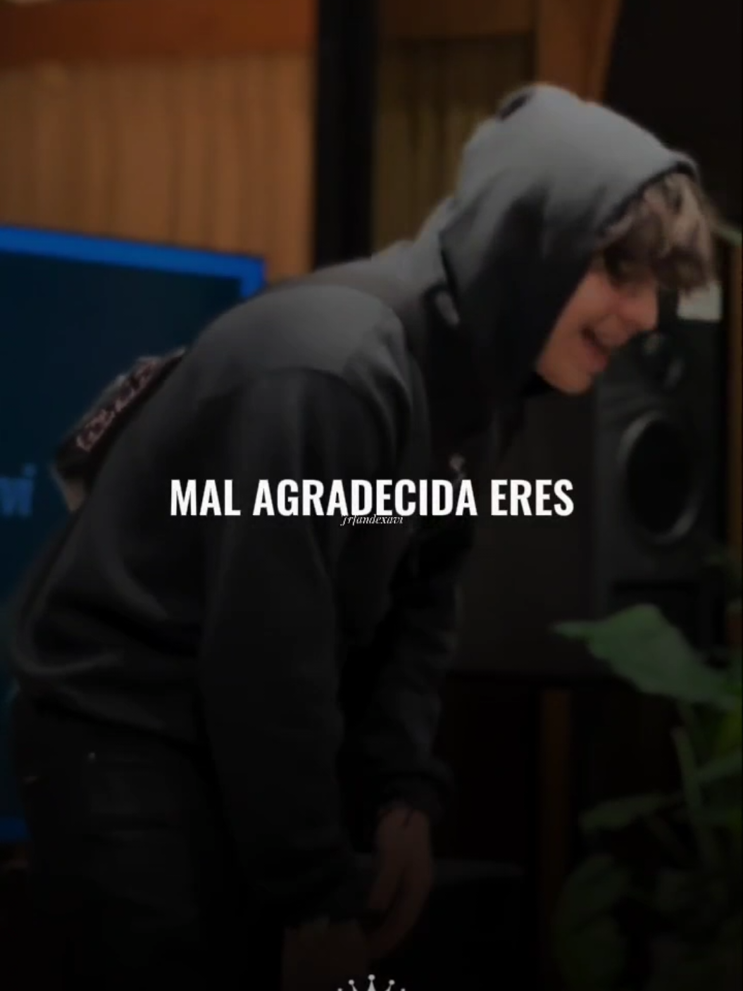 y de una vez agarra tus cosas... @Xavi Oficial🌀 #Viral #parati #tiktok #foryoupage #foryou #fyp #regionalmexicano #interscoperecords #smartmusicdigital #teamotiktokmejoganaforyou💖 #pinchetiktokponmeenparati😘 #ponmeenparati #tiktokponemeenparati #xavilovershastalamuerte😍♥️ #xlhlm🌀 #xavilover🌀 #xavi #xavilovers😍♥️ @Ivan Gtz @I V A N O F I C I A L @Fab🦇 @fabio capri🦇 