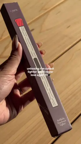 bonus: it’s refillable ❤️‍🔥 link in bio to grab yours! #matchsticklighter #uniquegift #cutegift 