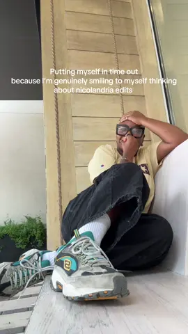 Like why am I on my lunch break with butterflies in my stomach #loveislandusa #nicolandria #loveislandseason7 
