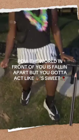 Did I hit that secretary walk or nah🤣😂 #comedy #Secretarywalk #unitedstates #Tree #Treehuncho  #borrowedtime #War #Fallingapart #Staystrong #spreadlove #America 