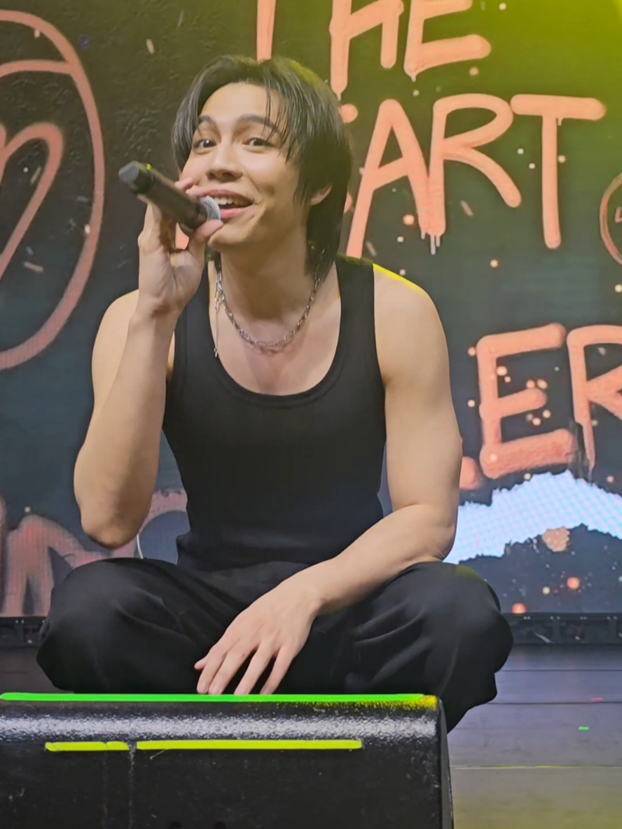 First Kanaphan the man you are...🥺💖💖 #theheartkillersusandlatamtour #firsrkanaphan #TheHeartKillersFMinBrazil #theheartkillers 