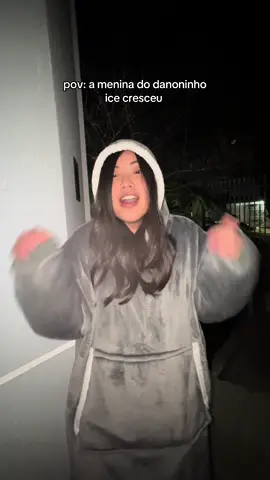 uma paulista em curitiba city da nisso! tá mt frio aqui! como assim 10 graus é quente? KKKKKKKKKK