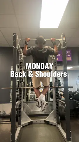 Slight switch up on the workout split but the intensity still there 🫱🏽‍🫲🏿