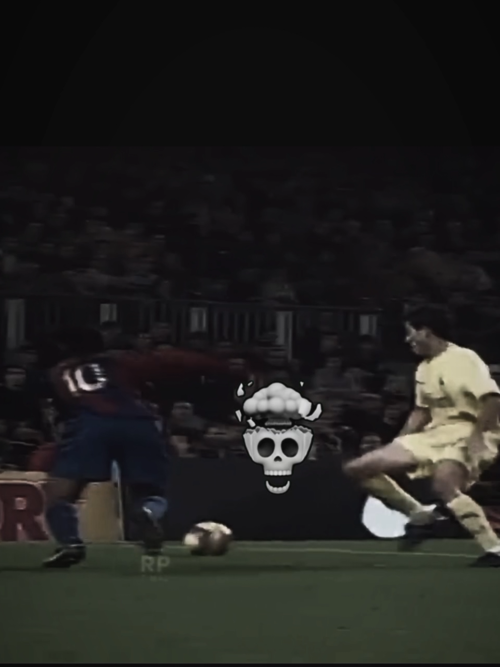 Ronaldinho gaúcho 🧙🏼 🔥  #ronaldinho #gaucho #bruxo #skills #noflop #viral 