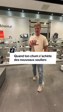 Il court tellement plus vite avec ces souliers là 😮‍💨