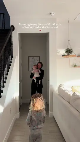 Kenna being a frog first thing in the morning 😅 🐸  #secondtimemom #slowmorning #morningroutines #babyandtoddler #toddlerandbaby #relatablemom #momvlog