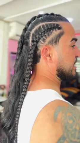 Impresionante, espero su comentario  #tiktoklive #farireyess #cabellolargo #cabellosaludable #cabello #salon #cabellosano #viral #tiktok #cabellonegro 