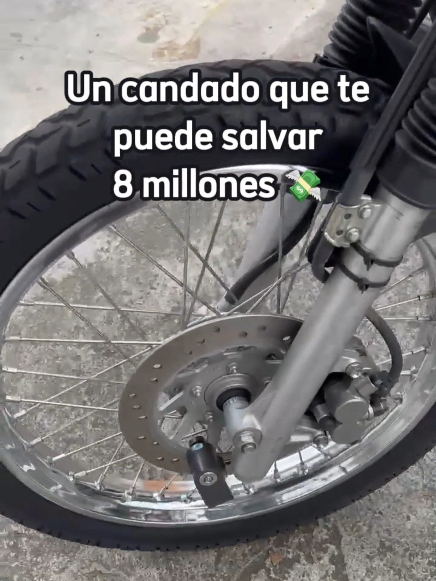 ¿Tu moto duerme en la calle o en parqueadero abierto? Este candado con alarma sensible puede evitar un robo en segundos. 🔒 Disponible en Dralujos Cali ✅ 💰 $48.000 con alarma integrada 📦 Envíos a todo Colombia 📲 Pide el tuyo por WhatsApp (link en bio) #candadodisco #seguridadmoto #accesoriosmoto #motoscali #dralujos #moto #alarma #motoscolombia #motosegura #accesoriosmoto #gadgetsmoto #motoaccesorios