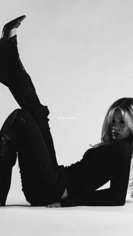 Photo sessionn#girls #model ##fashion #foryoupage #gloss #clothes 