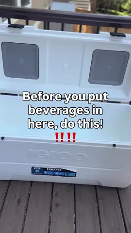 WAIT! Do this first (trust me!)  After you add your ice to your cooler or ice chest, add salt!  🧊 Adding table salt to the cooler lowers the freezing point of the ice which makes a much colder environment! This helps to chill drinks faster and stays colder longer (I’m talking days!)  Pour your ice in like normal, then sprinkle a generous amount of regular table salt and give it a little mix.  Then, add your drinks in like you normally would!  Love this party hack! #hack #fyp 