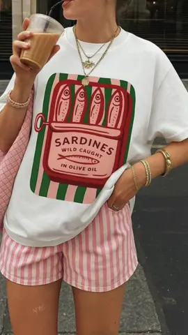Sardine girl summer 🐟 ☀️  Será? 😌  #styleinspo #trendalert #sardines #Summer #fashion #fashiontiktok 