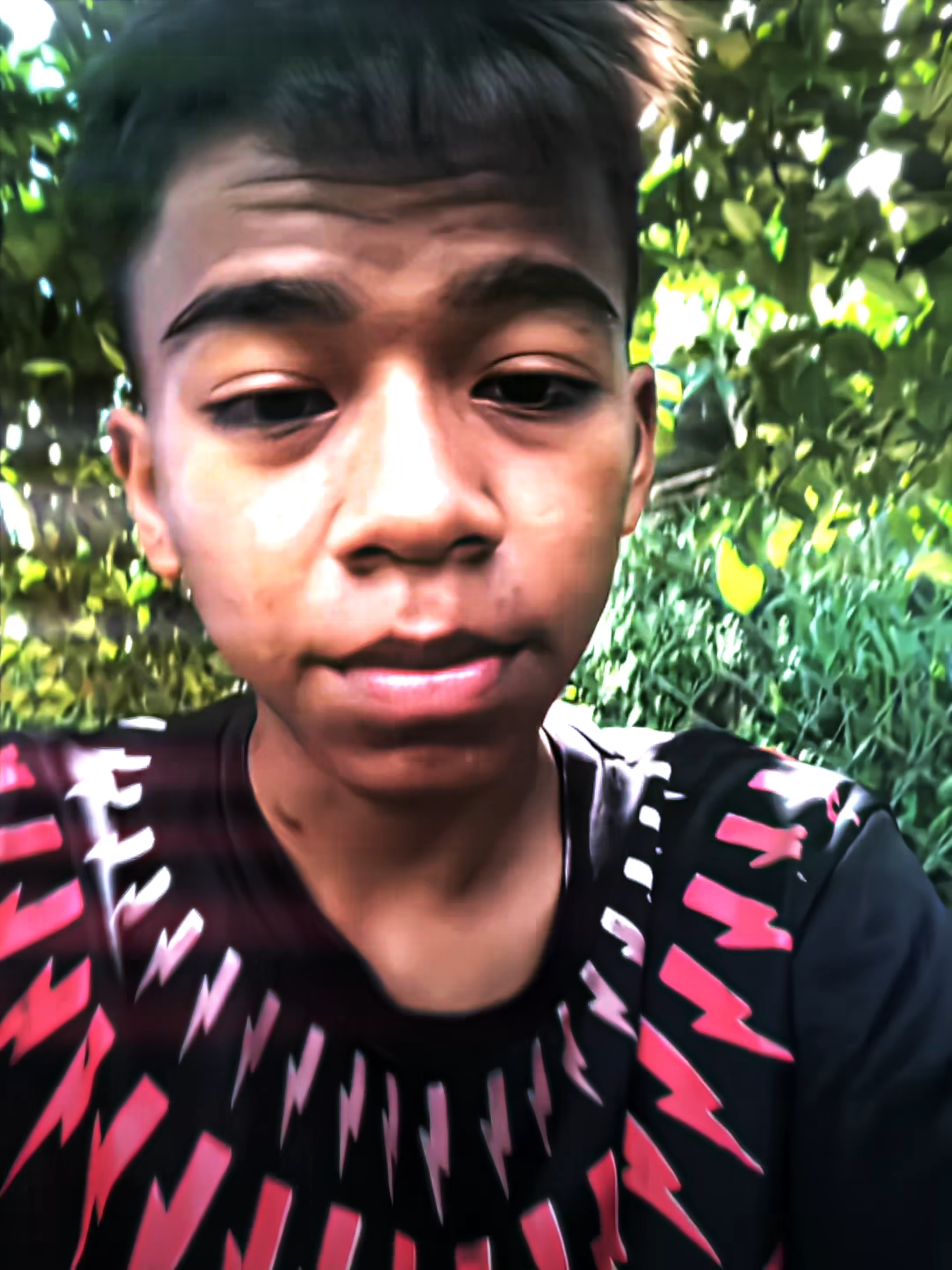 yamal đã về Việt Nam🤣 #lamineyamal ##kdb_king👑 #haaland_team👑 #mancity_club🔥💙 #cr7ftbl_box🔥⚽️ #rodrygo_team🔥⚽️ #vanquynh_edit #xhtiktok