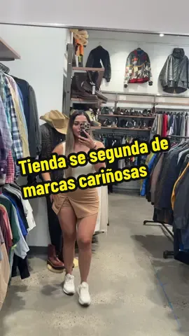 Me avisan no más y les doy comprando  Que les gustó ???? #ny #newyork #ropadesegundamano #marcasdelujo #ecuador🇪🇨 #ibarra_imbabura_ecuador🇪🇨🇪🇨 