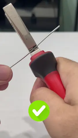 Não estrague seu alicate #fyp #dicas #video  Correct way to cut wire #foryoupage #trick #DIY 