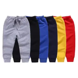 Kit de 4 calças de moletom flanelado menino e menina👫 Link na bio📌 #calçainfantil #moletom #calçaflanelada