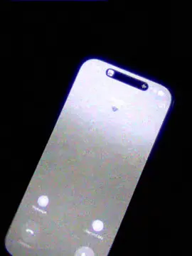 تمنيتك تشوف الجرح الأول ... قبل تجرح فؤادي جرح ثاني غيابك من عيوني ليه طوّل ... وانا اعد الدقايق والثواني حبيبي من نظر حالي تهوّل ... ولا ركز علي اترك مكاني الاول ليه بغيابك اتحول ... وقلبك ليه يا عمري نساني تجول حبك بقلبي تجول ... سرى بعروق قلبي وبكياني على عهده معاك القلب موّل ... سنين العمر باخلاص وتفاني عقب عزه معاك الحظ حوّل ... شكيت الحال من قسوة زماني الى شفتك ابشرحلك من الاول ... عن ظروفي وعن خافي حناني                                     @بخــــيت المــــرر 