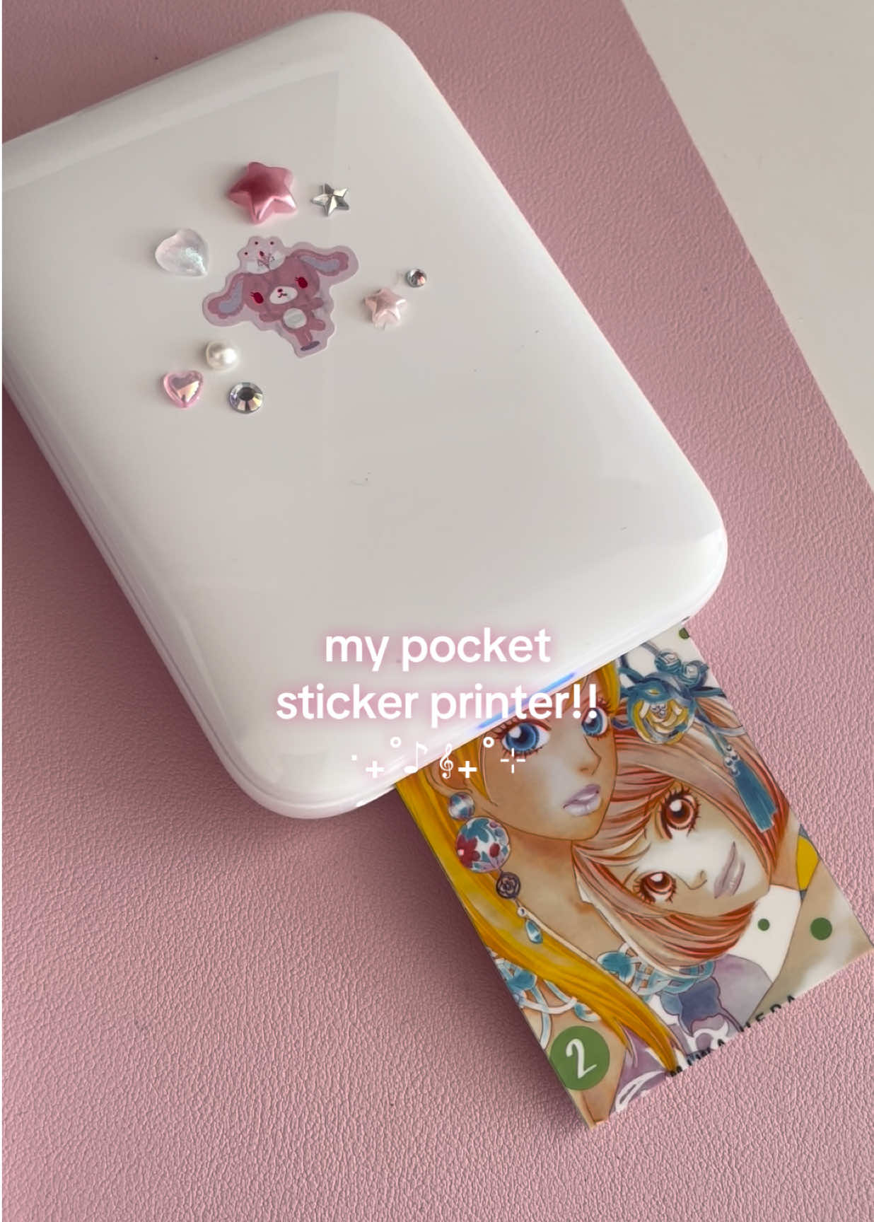 scrapbook on the go🙂‍↕️🩷 #deco #stickers #kpop #journalling #scrapbooking #scrapbook #journal #stationary #miniprinter #printer #peachgirl #kpop #anime #sanrio #sanx #trinkets #crafts #art 