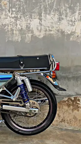 CB dana pelajar 😅 #f #fyp #fy #fypage #fyppppppppppppppppppppppp #fypシ゚ #fypp #fyy #fypdong #gl100 #gl100indonesia #gl100modifikasi #gl100klasik #gl100teyeng #gl100jatim #glcepekholiday #glcepekhits #glcepekreborn #cbk5 #cbkarat 