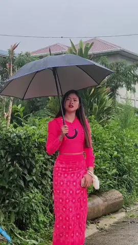 #ဘယ်သူမှလဲမလာဘူး😆🌧️ 